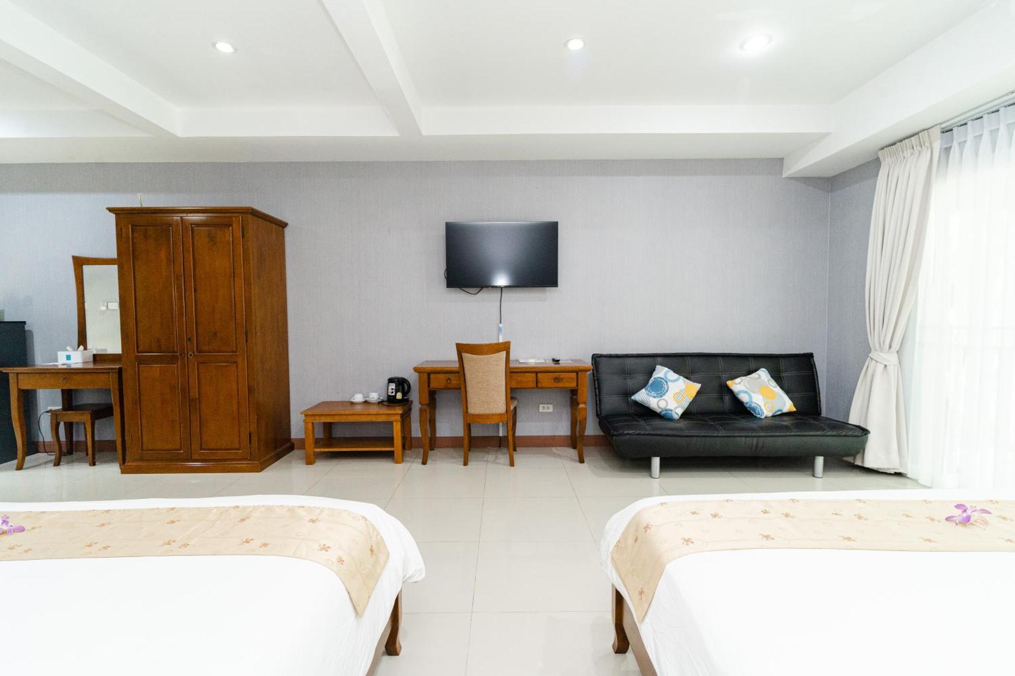 Baan Suan Khun Ta And Golf Resort Ubon Ratchathani Ngoại thất bức ảnh