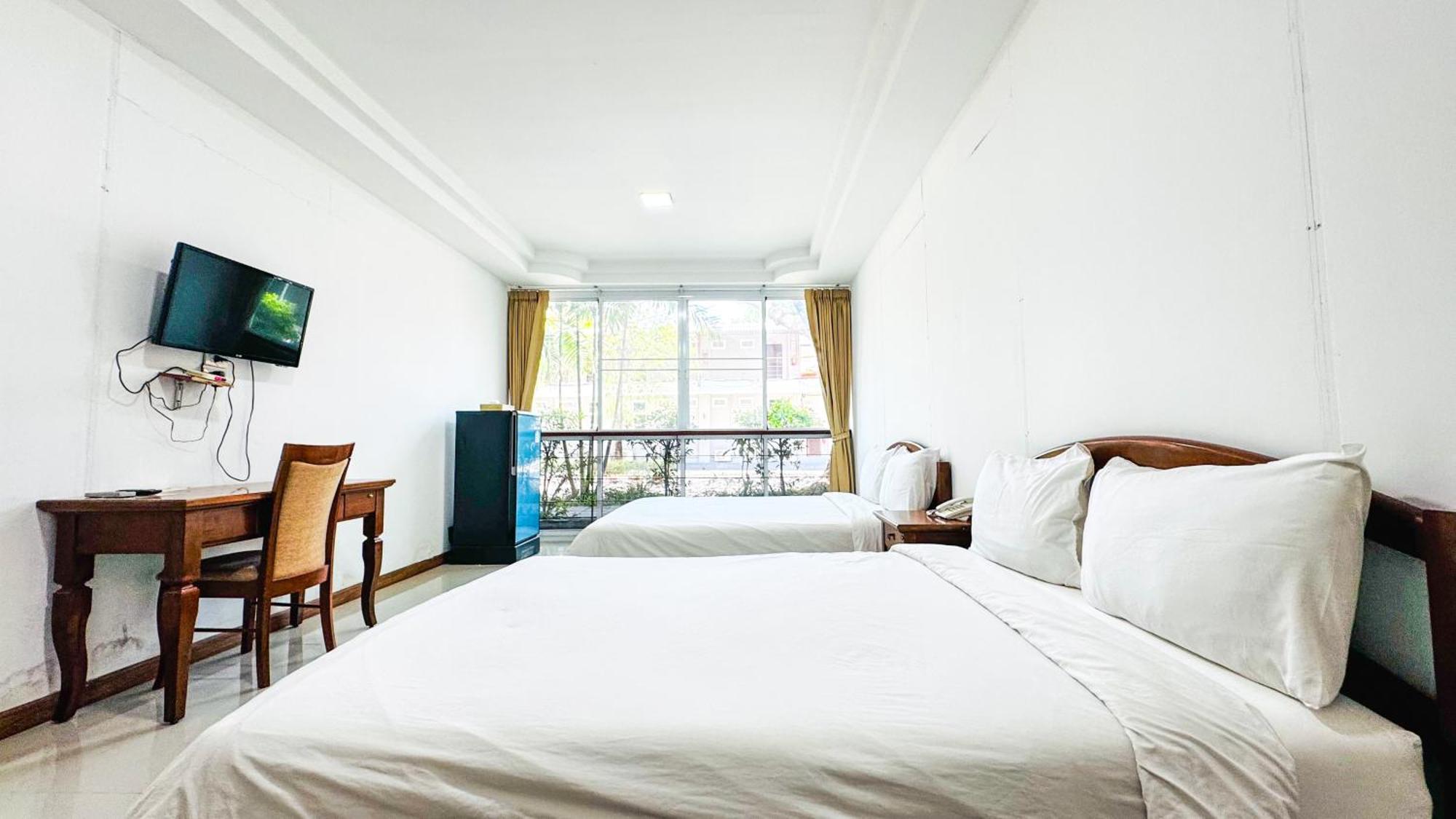 Baan Suan Khun Ta And Golf Resort Ubon Ratchathani Ngoại thất bức ảnh