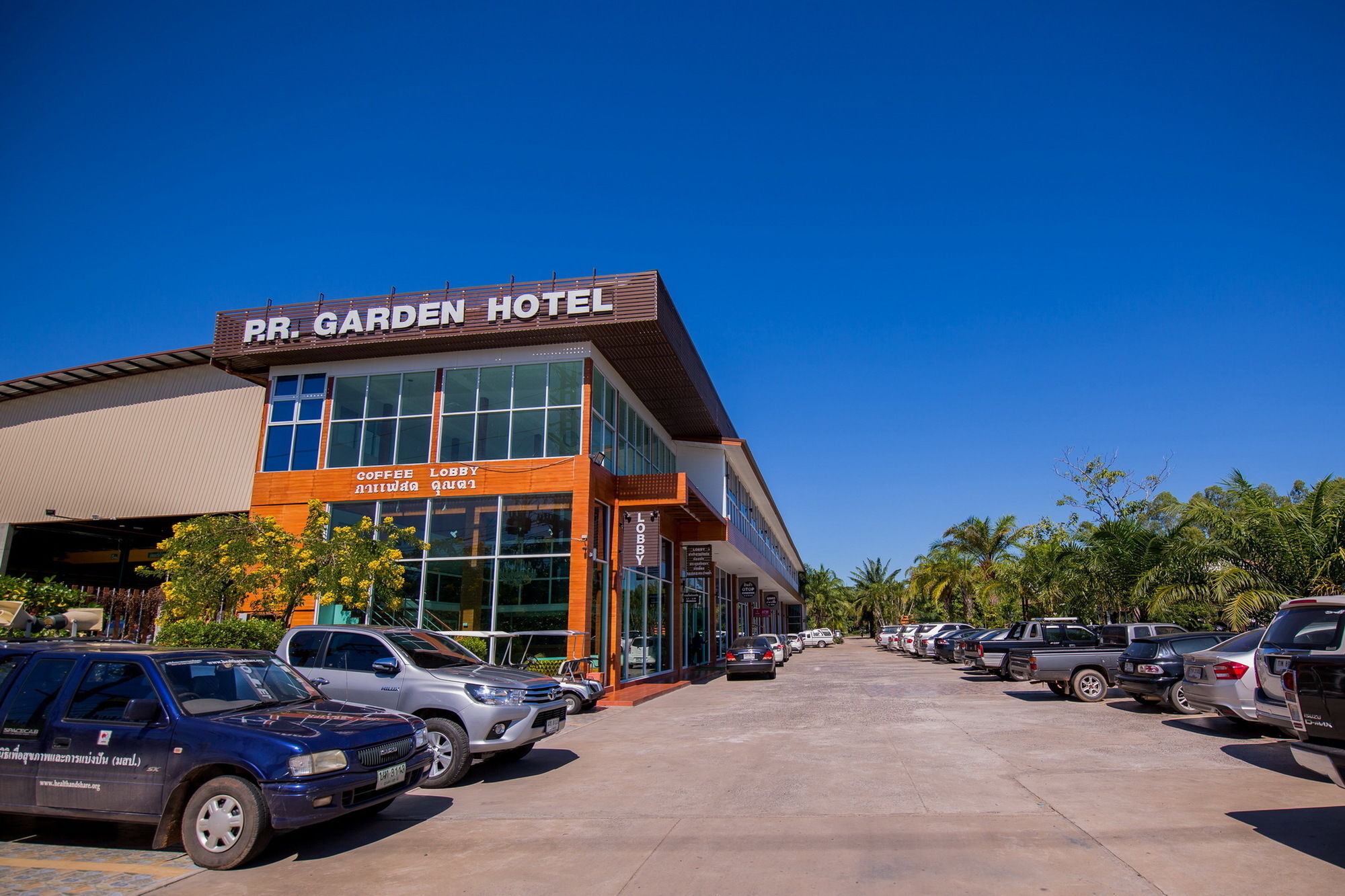 Baan Suan Khun Ta And Golf Resort Ubon Ratchathani Ngoại thất bức ảnh
