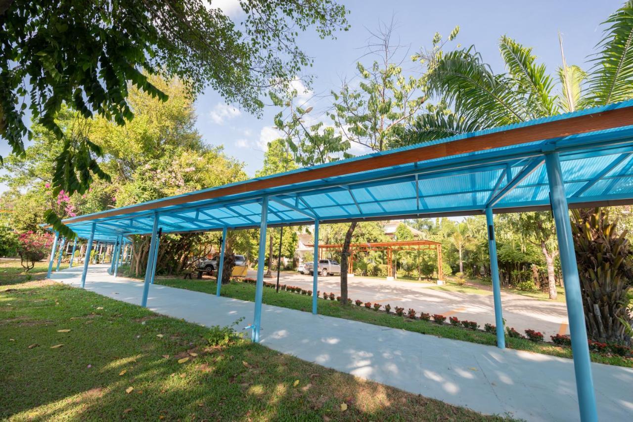 Baan Suan Khun Ta And Golf Resort Ubon Ratchathani Ngoại thất bức ảnh